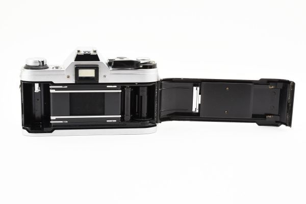 シャッター鳴きなし Canon AE-1 Silver Body New FD 50mm F1.8 MF Standard Lens MF SLR Film Camera フィルム一眼レフカメラ 通電OK #5933_画像6