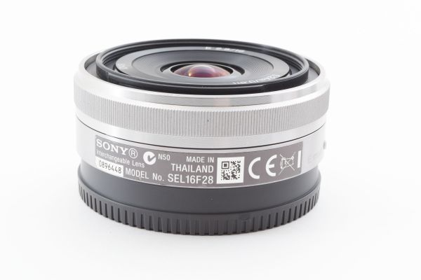 [Rank:AB] 完動美品 Sony E 16mm F2.8 Silver SEL16F28 Wide Lens シルバー 単焦点 広角 レンズ ソニー E Mount APS-C ミラーレス用 #0874_画像9