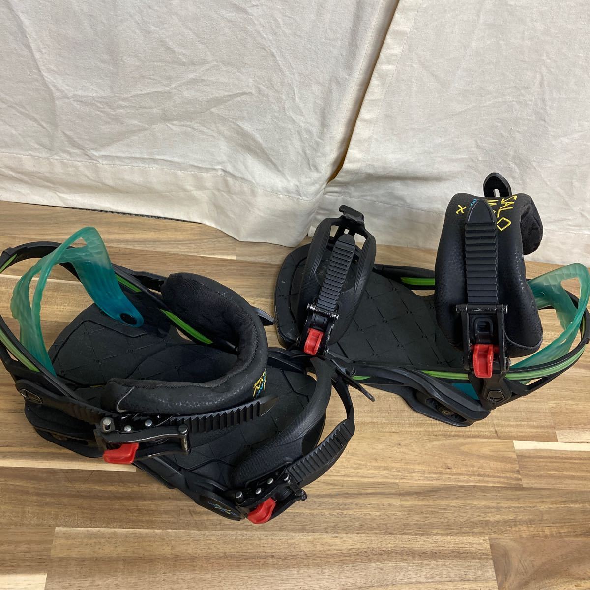 SALOMON WISHBONE サロモン ウィッシュボーンSHADOW Mサイズ SALOMON WISHBONE サロモン ウィッシュボーンSHADOW Mサイズ