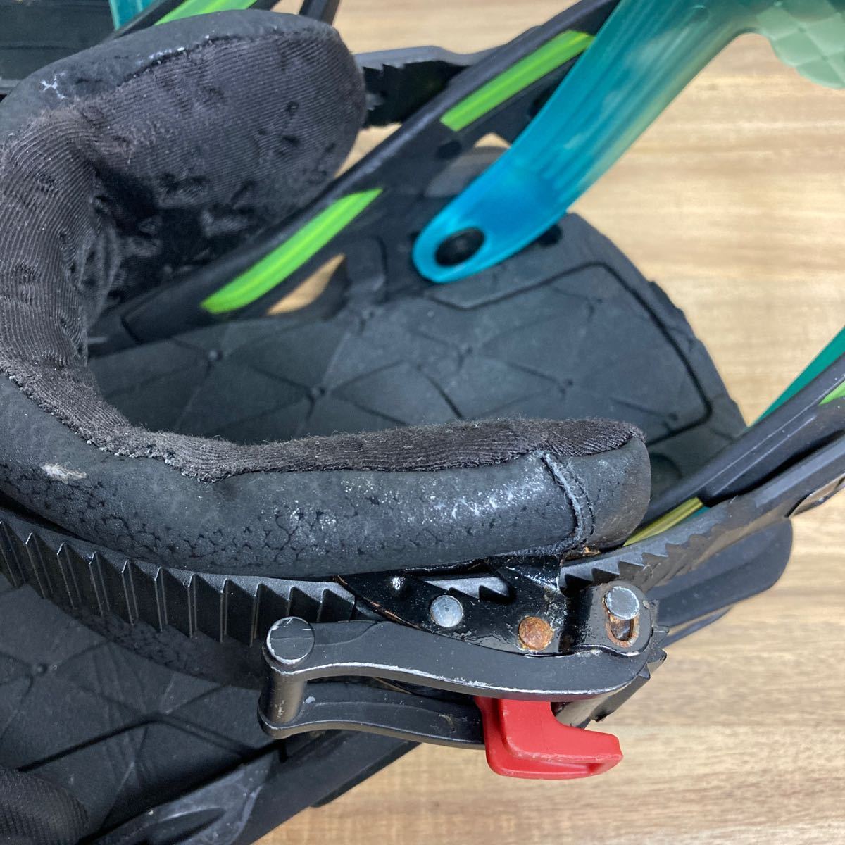 【送料無料】SALOMON WISHBONE サロモン ウィッシュボーンSHADOW Mサイズ　ローハイバック　スノーボードビンディング バインディング_画像5