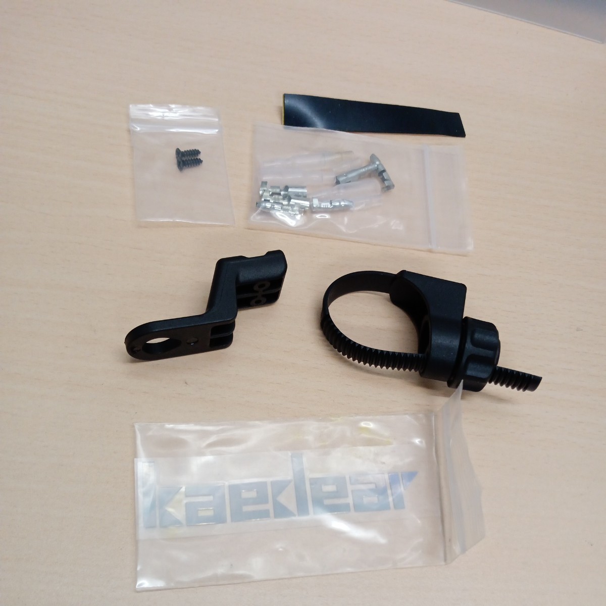 y121902r Kaedear (カエディア) バイク USB電源 防水 バイク専用 USB スマホ 充電 usbポート 2口 MOTOチャージャー KDR-M2A_画像8