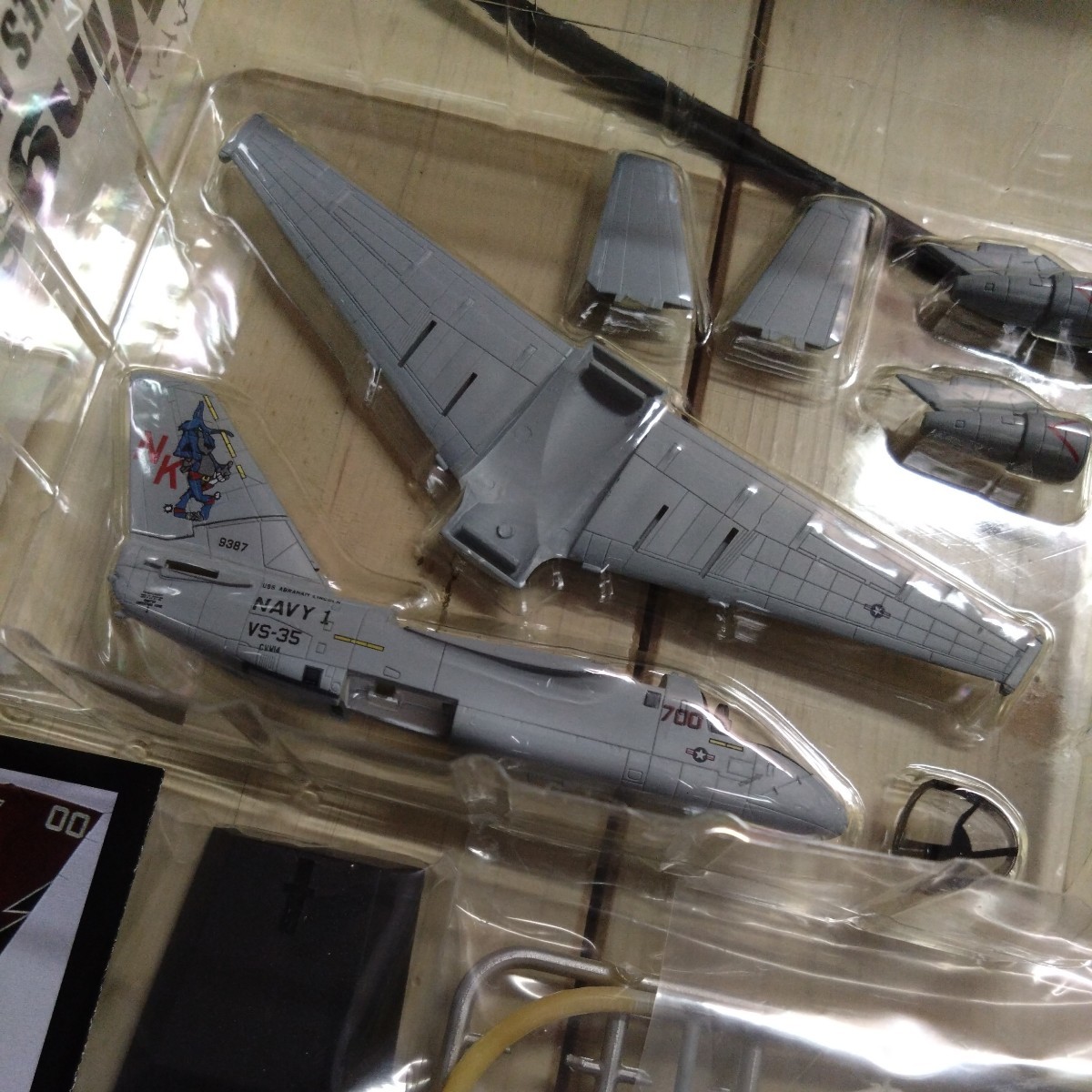 カフェレオ 1/144 S-3B バイキング VS-35 ブルーウルフズ ネイビー1 米海軍・海兵隊の名機たち ミリタリーエアクラフト Jwing 監修 _画像3