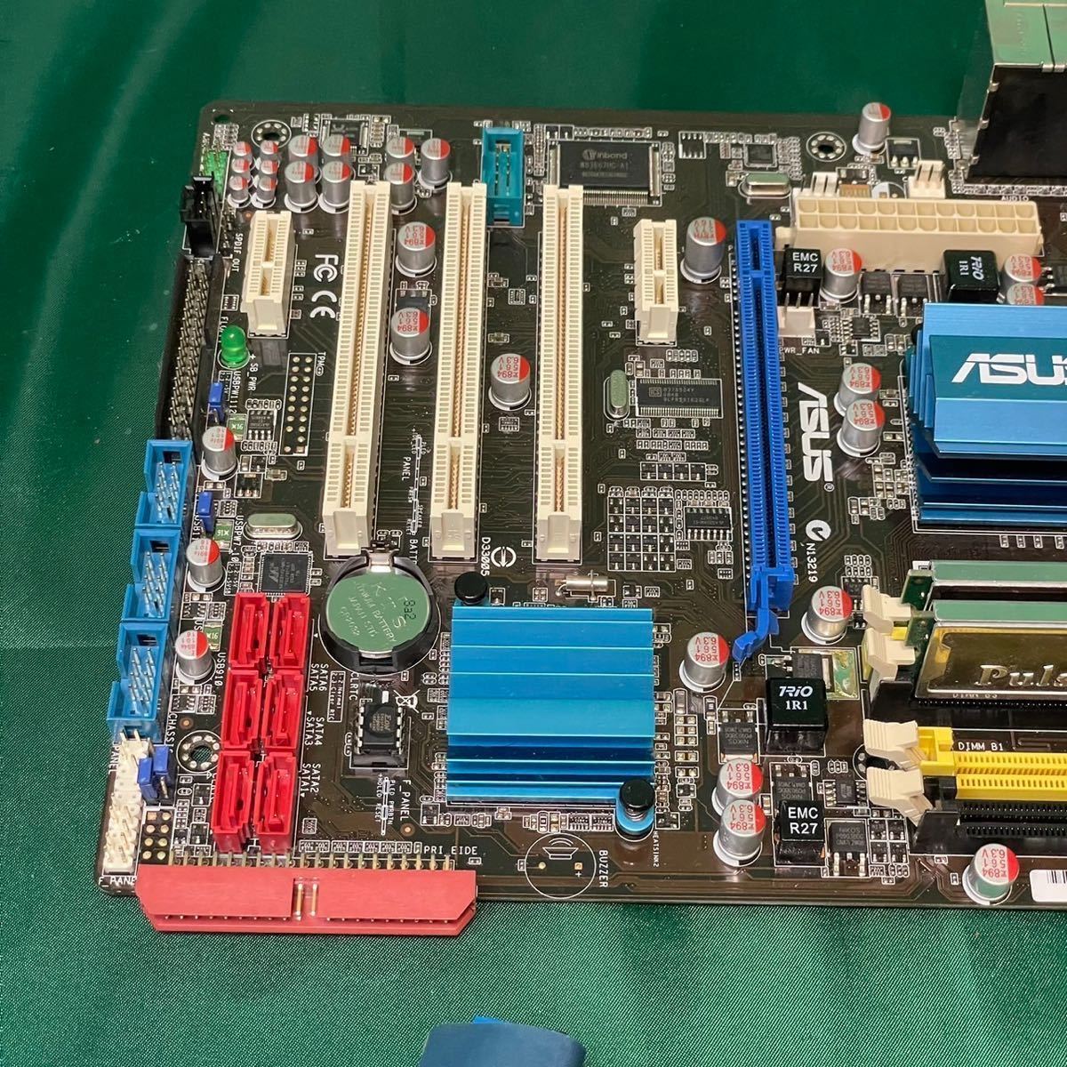 マザーボード CPU Intel core 2 DUO メモリ UMAX パソコン部品 PC ASUS P5QL PRO_画像2