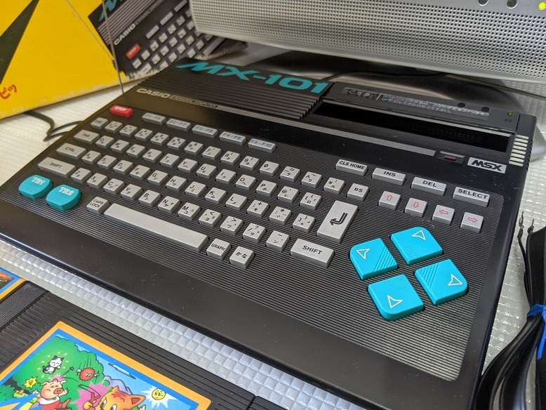 【ソフト６本付】MSX カシオ CASIO MX-101 賢者の石 モアイの秘宝 仔猫の大冒険 エリア５ スキーコマンド レトロゲーム【ジャンク品】_画像3