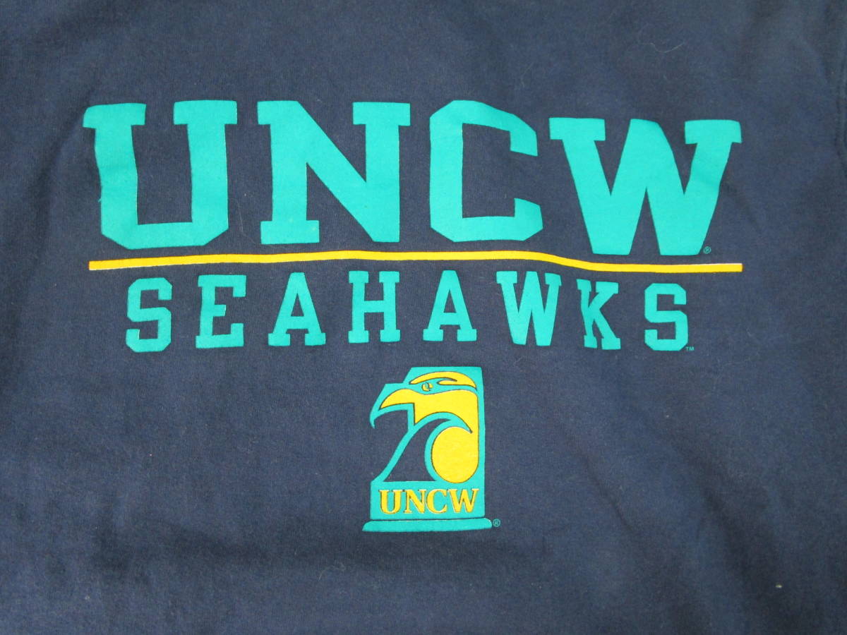 W.23L12　CI ☆　UNCW SEAHAWKS ノースカロライナ大学ウィルミントン シーホークス パーカー Sサイズ ネイビーブルー系 USED　☆_画像3