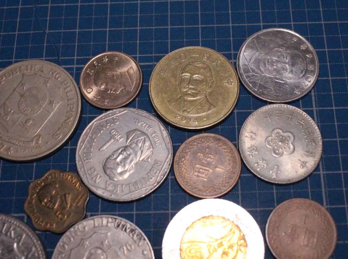 [i215]【15】コイン フィリピン　台湾　インドネシア　古銭 old coin 　硬貨　まとめて 　Taiwan　Philippines　Indonesia_画像2