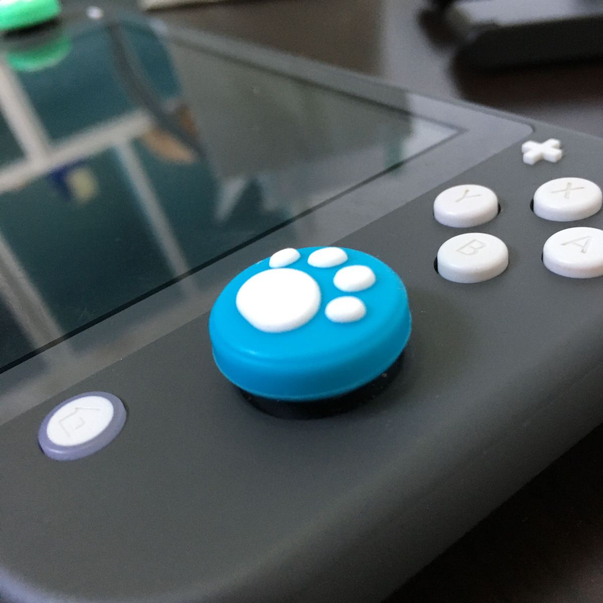 【新品】Nintendo Switch　スイッチ　ジョイコン　スティックカバー　肉球【緑白、青白、黄白、ピンク白　4個セット】