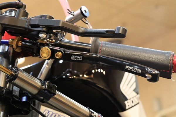 1円売切！ Moto-tron製 レーシング クラッチレバー レバー比24ｍｍ T2Racing NSR250R_取付参考画像