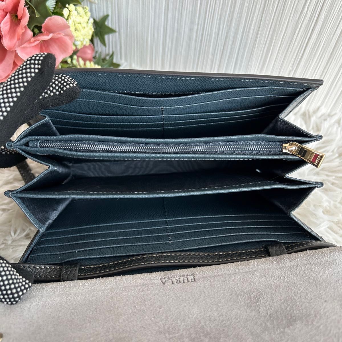 美品 FURLA FURLA ショルダーバッグ ショルダーウォレット 美品 FURLA FURLA ショルダーバッグ ショルダーウォレット