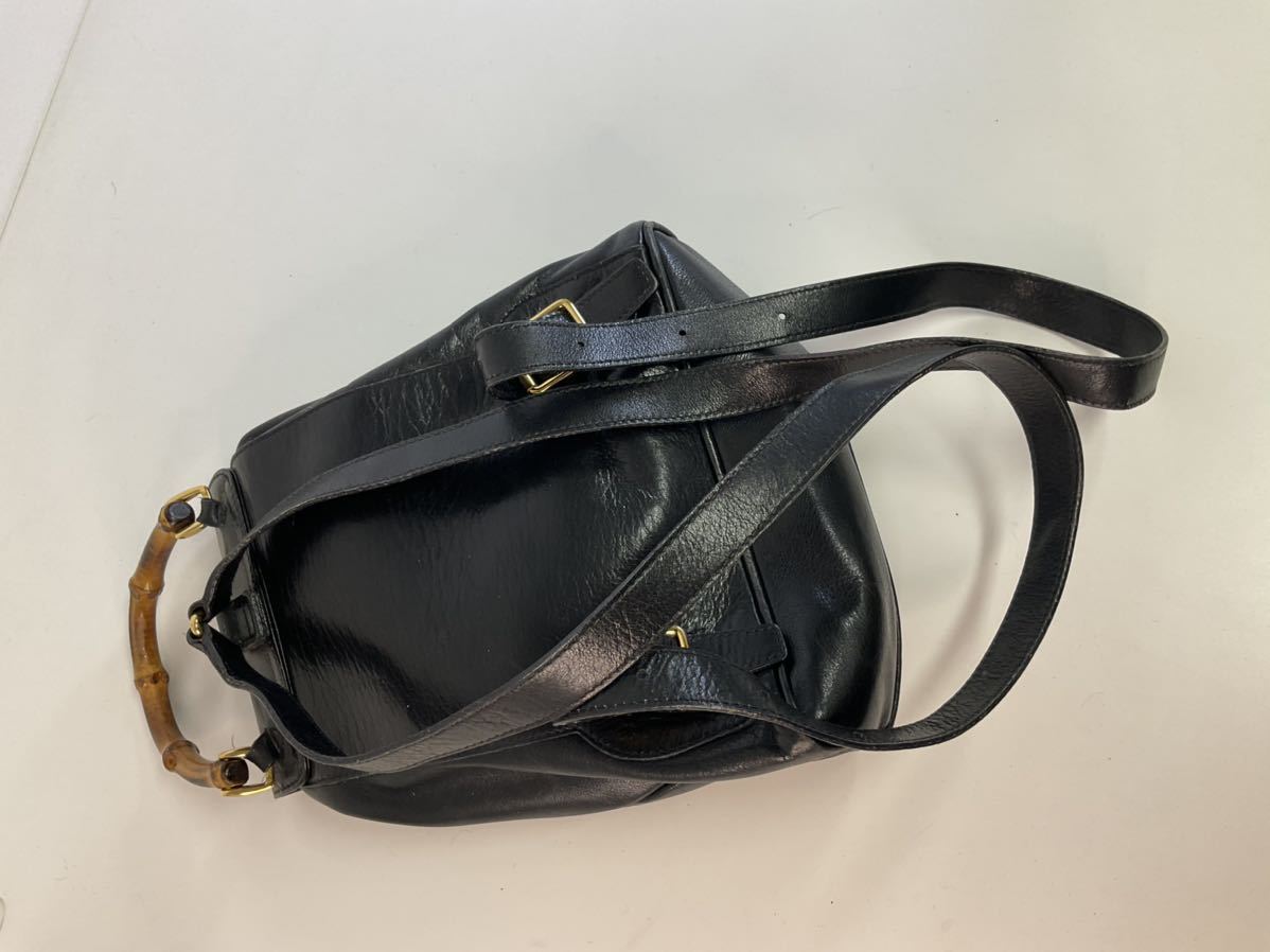 D443-80◆ GUCCI グッチ バンブー ブラック レザー 巾着 ヴィンテージ ミニリュック 003・1705・0030_画像2