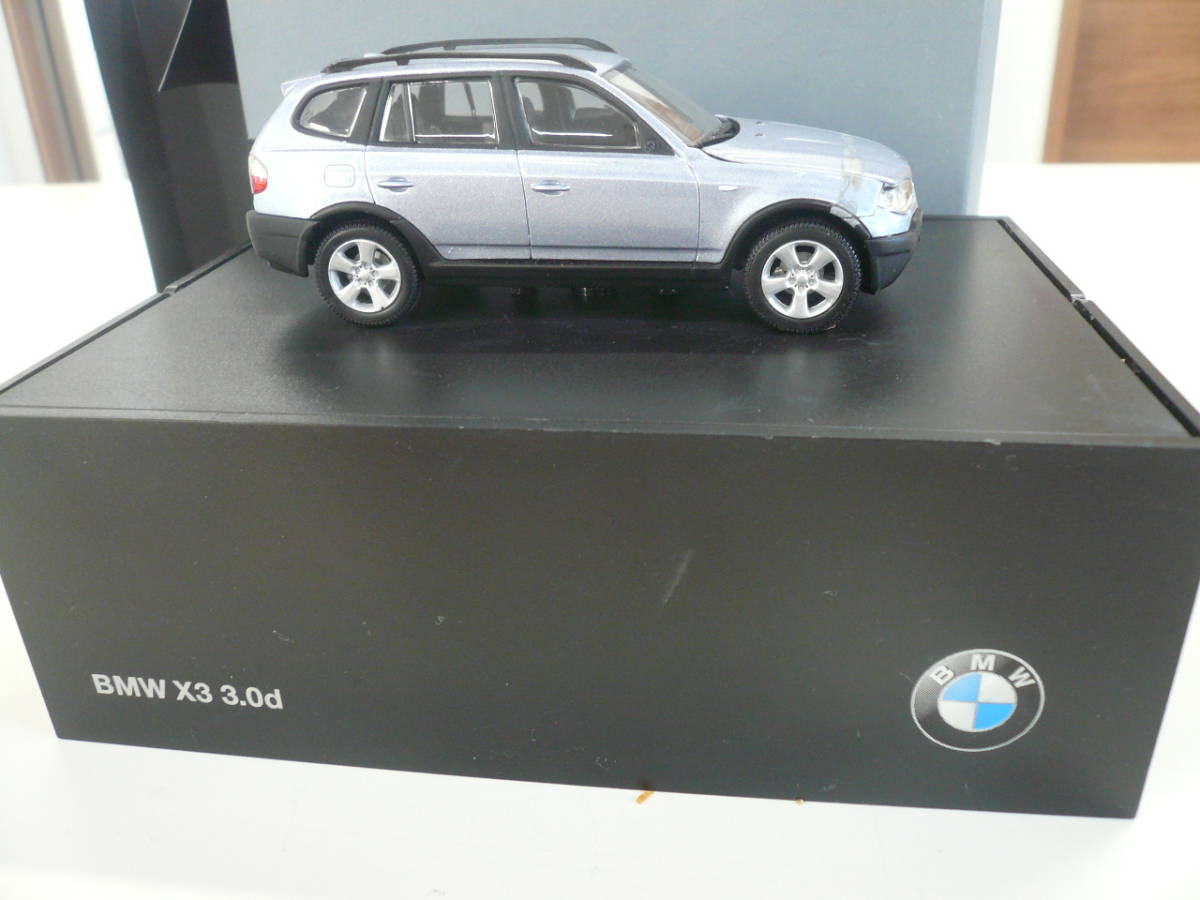 ♪　BMW　X3　ミニカー　純正品　　♪_画像1