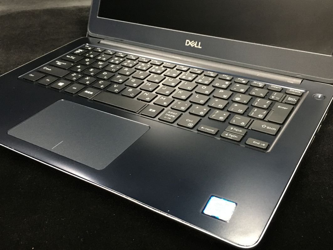 DELL/ノート/第8世代Core i5/メモリ8GB/webカメラ有/OS無/記憶媒体無_キーボード接写１