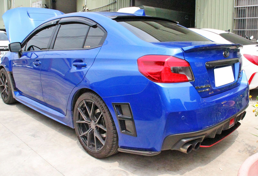 人気 スバル WRX VA系 S4 STI セダン リアルーフスポイラー D 2015-2021 ABS 未塗装品素地_画像1