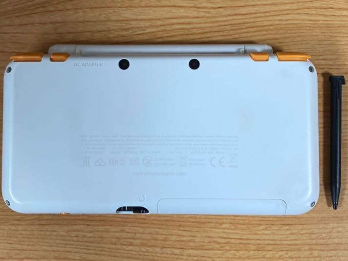 Newニンテンドー2DS LL ホワイト×オレンジ_画像4