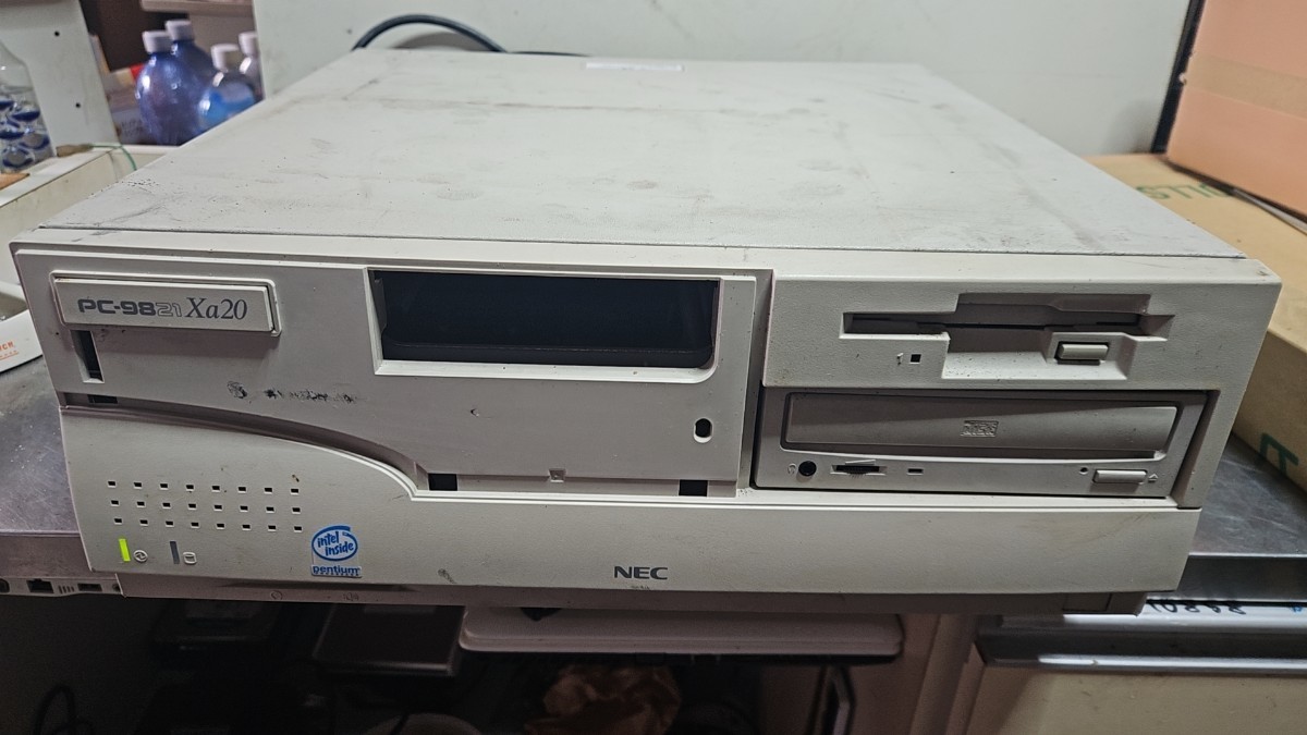 NEC PC98パソコン PC-9821Xa20W30R 通電現状品_画像2