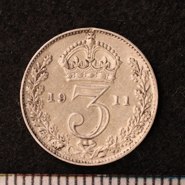 KM#813/イギリス ジョージ5世 3ペンス銀貨（1911）1.41g, 16mm [2930]コイン_画像2