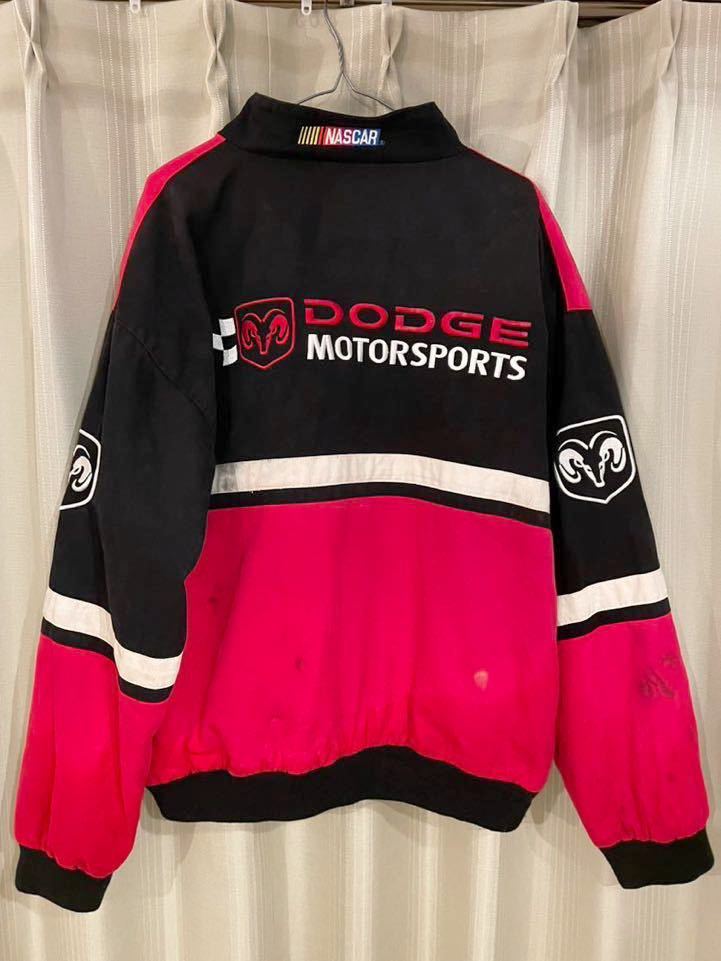 DODGE MOTORSPORTS ダッジ ジャケット 豪華刺繍 レーシング ジャケット 赤x黒 L アメ車 旧車 ヴィンテージ NASCAR ESSEX_画像1