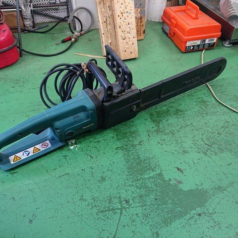 【中古現状品】MAKITA　マキタ　UC3500　350mm電気チェンソー_画像1