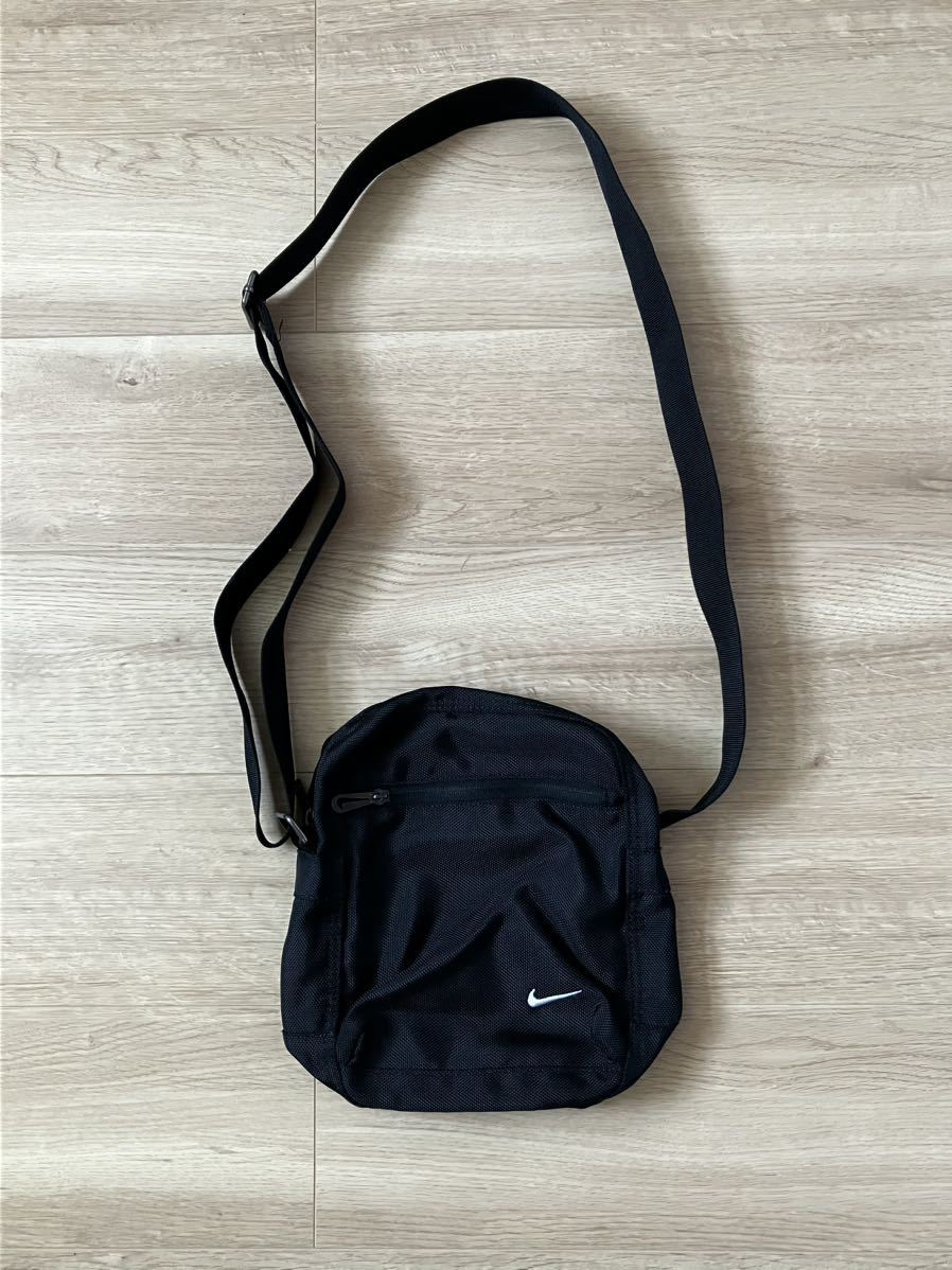 レア品 NIKE ナイキ ワンショルダーバッグ ハンドバッグ レア品 NIKE ナイキ ワンショルダーバッグ ハンドバッグ
