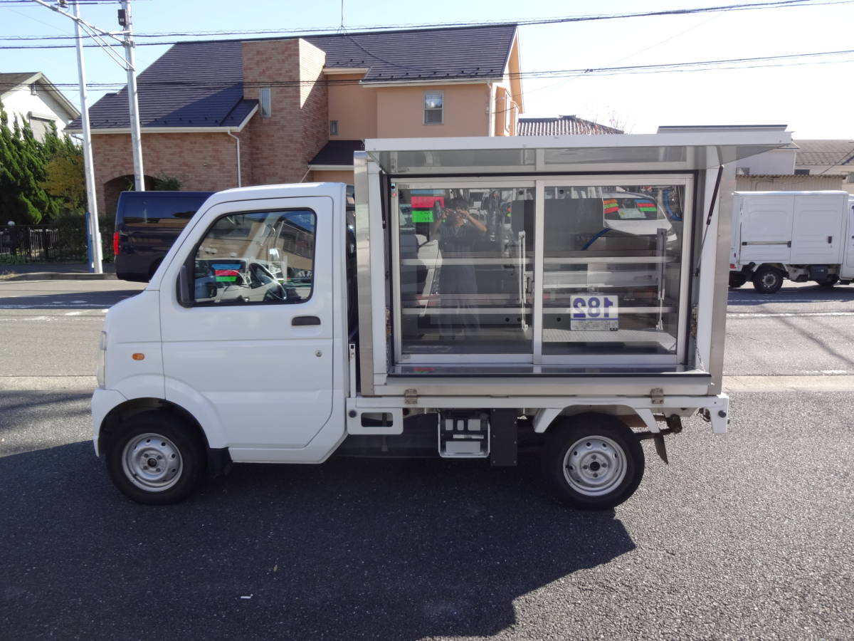 「K04☆ キャリィT 移動販売冷凍車 －５℃ 展示棚２段 ＦＡＴ ４ＷＤ」の画像1