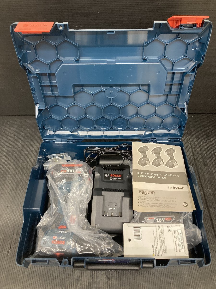 【未使用品】★ボッシュ BOSCH コンボキット GDR18V-200、GSB18V-55、GBA18V4.0Ah(2個)、GAL18V-40 /IT1K3W26O0HK