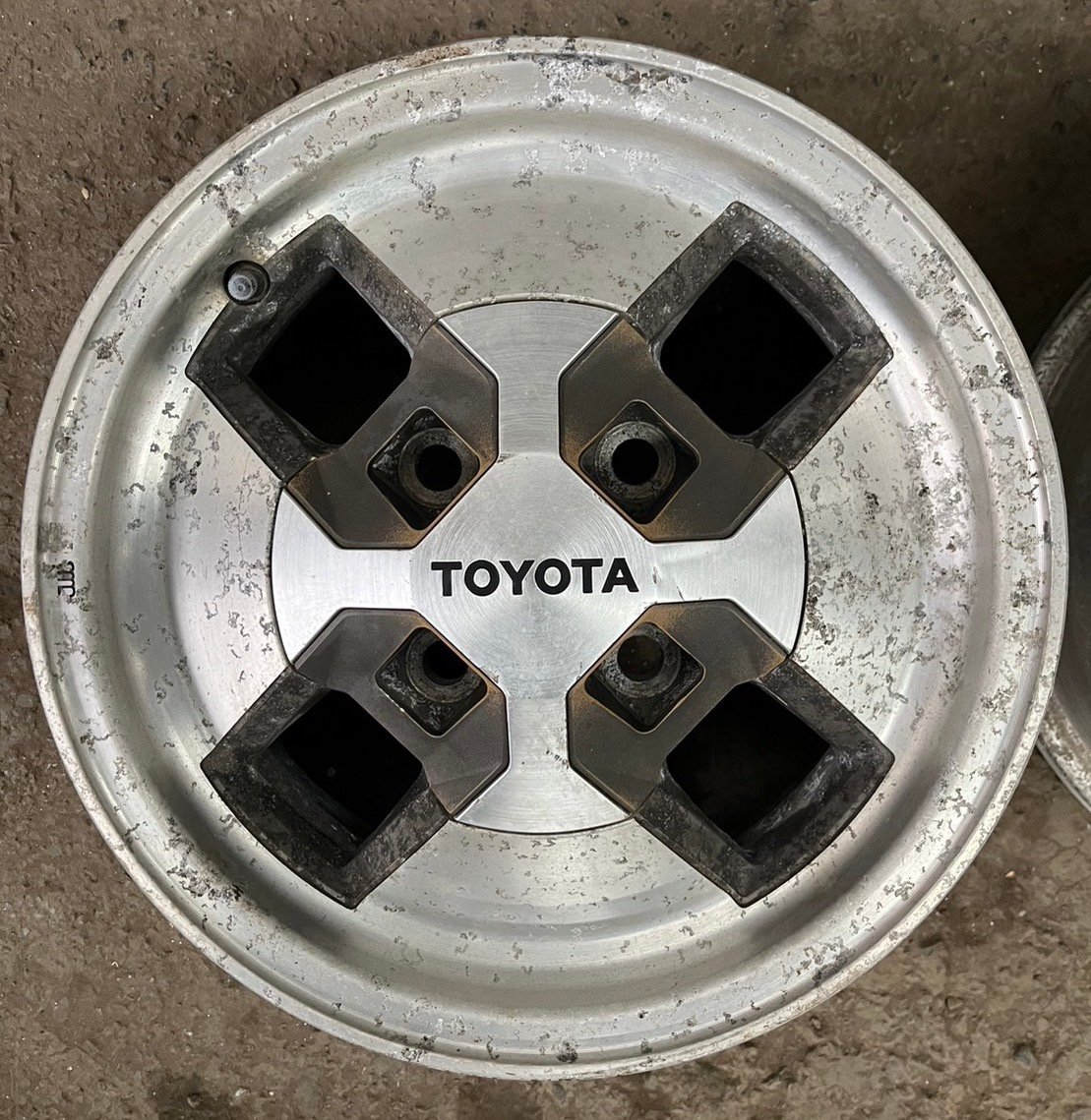  Toyota AE86 original wheel 14 -inch 5.5J pcd114.3 offset +27 4 hole Levin Trueno TOYOTA [ junk ]