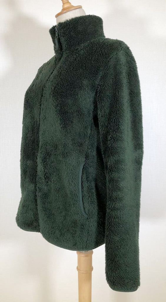ユニクロフリース フルジップジャケット 深緑　ポケット2個 グリーン 冬 防寒 ポリエステル 長袖 モコモコ _画像3
