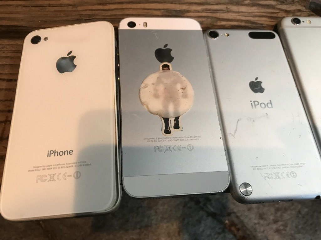 ★　【ジャンク品　パーツ取り目的etc】　まとめて　スマホ　apple　アップル　iphone　アイフォン　ipod　アイポッド　携帯電話_画像5