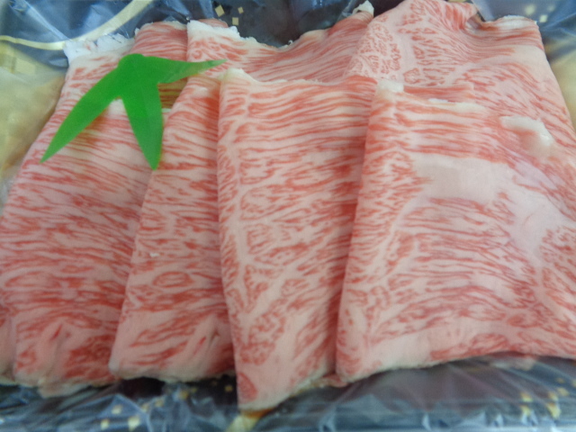 訳　近江Ａ５牝　超特外モモ（しゃぶ切り落とし）　２ｋｇ　（8）_画像4