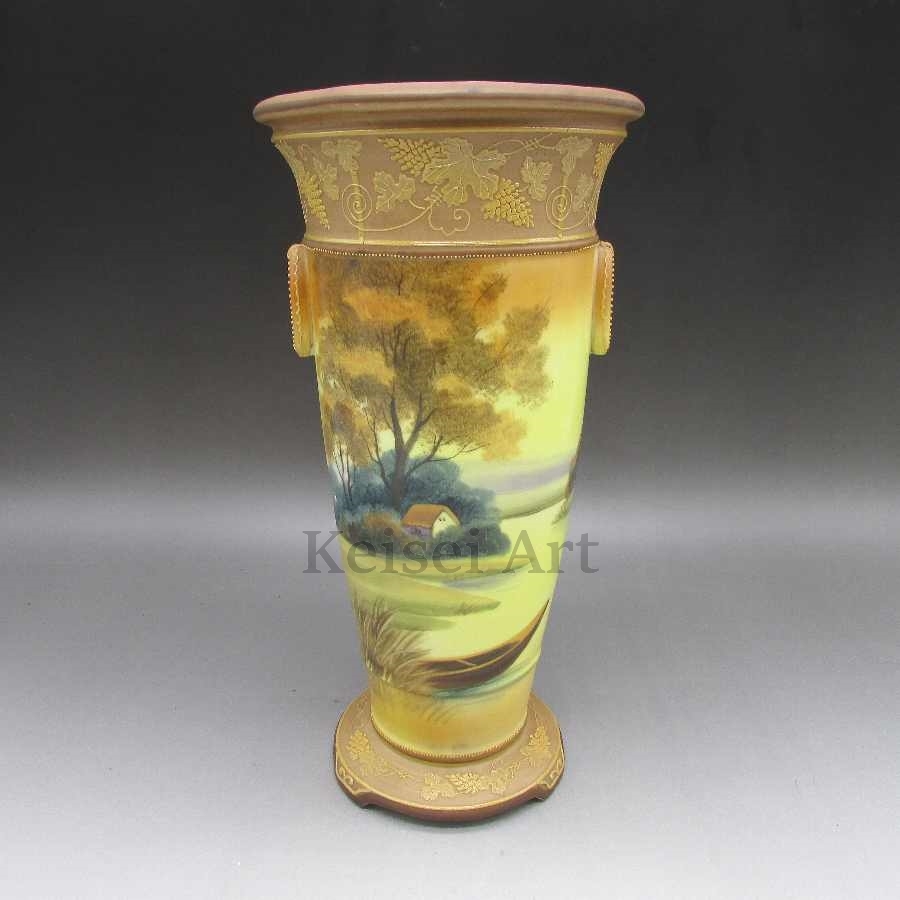 オールドノリタケ 茶地ウェッジウッド風盛り上げ風景文花瓶 1911年頃-1921年頃 U5087