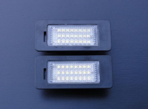 激白光! 交換式! BMW LED ナンバー灯 ライセンスランプ E82 E88 116i 118i 120i 130i 135i クーペ カブリオレ_画像2