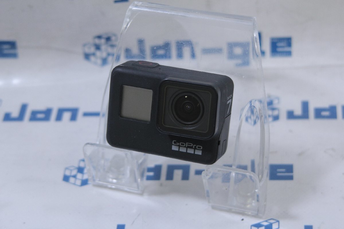 関西発送 GoPro HERO 7 BLACK アタッチメント大量!! ド定番！スポーツや激しい場面でも対応できる小型アクションカメラ！ J477378 O_画像1