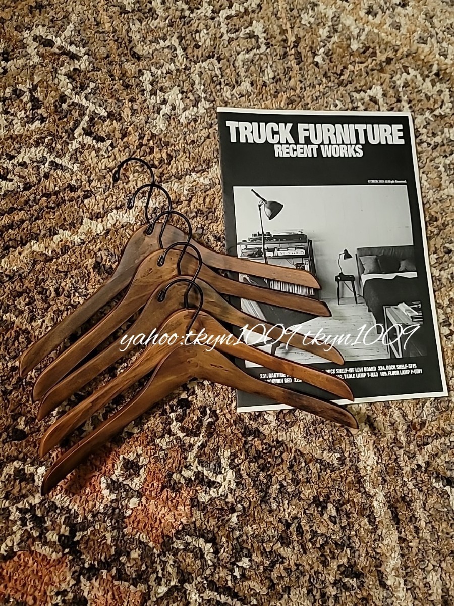 TRUCK FURNITURE トラックファニチャー 木製ハンガー 5本セット_画像1