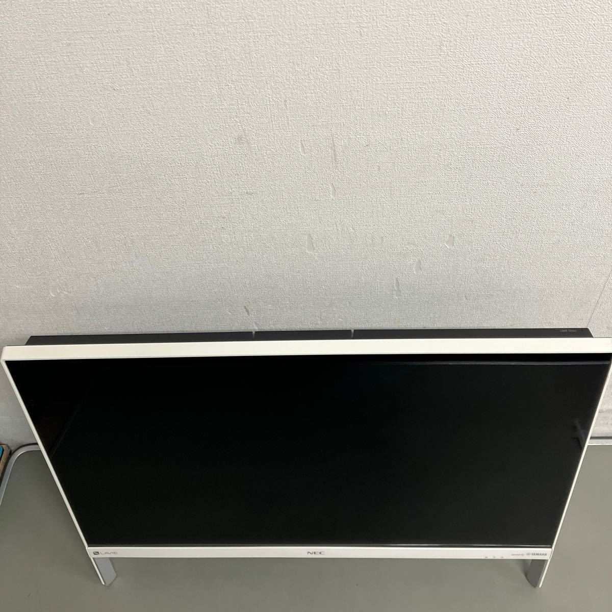 V196 NEC 一体型パソコン　PC-GD242TCAA Core i3-第七世代 メモリ　8GB _画像1