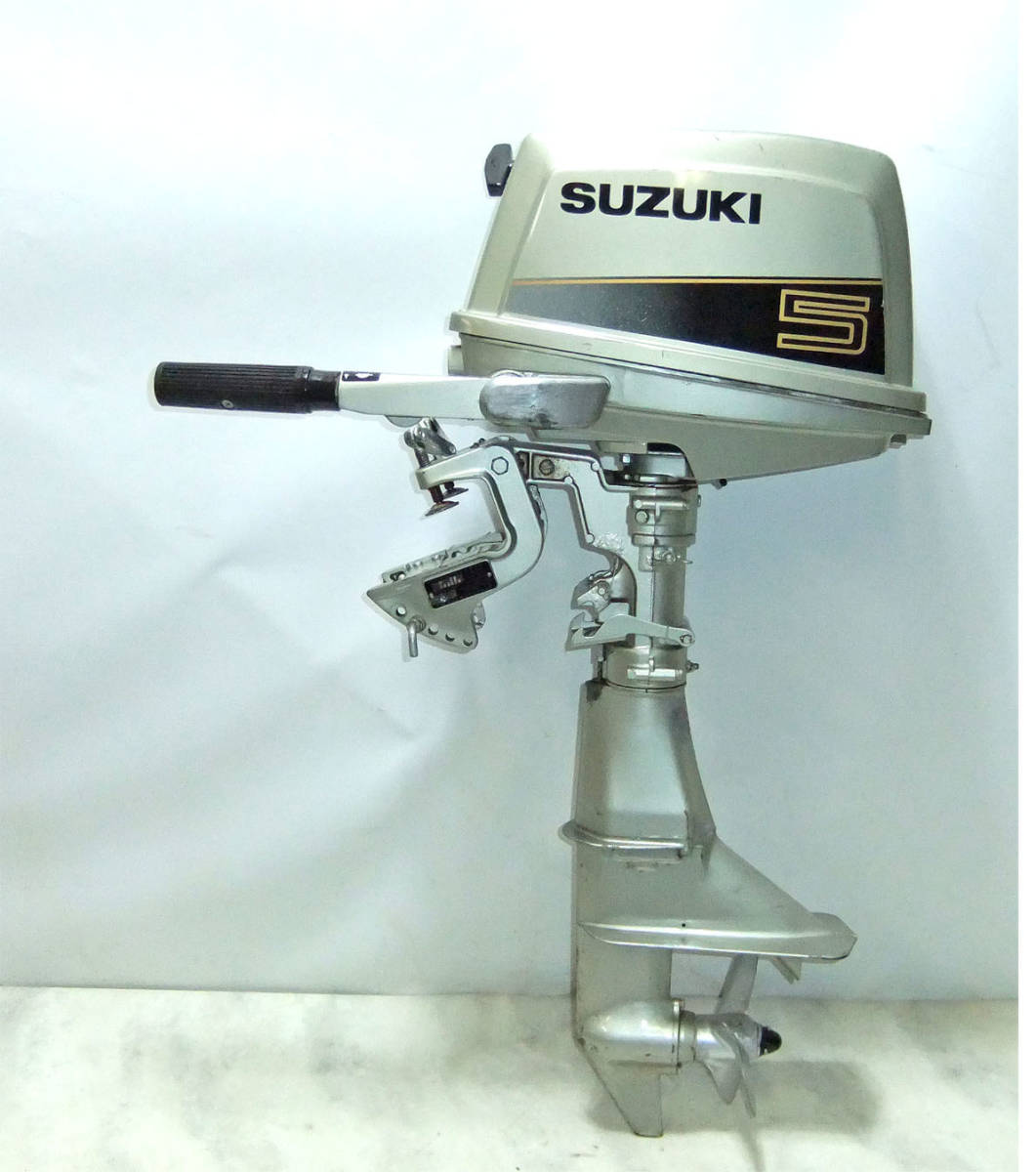 おすすめ商品◎ SUZUKI 小型船舶用船外機スズキDT5 050IS 5馬力 おすすめ商品◎ SUZUKI 小型船舶用船外機スズキDT5 050IS 5馬力