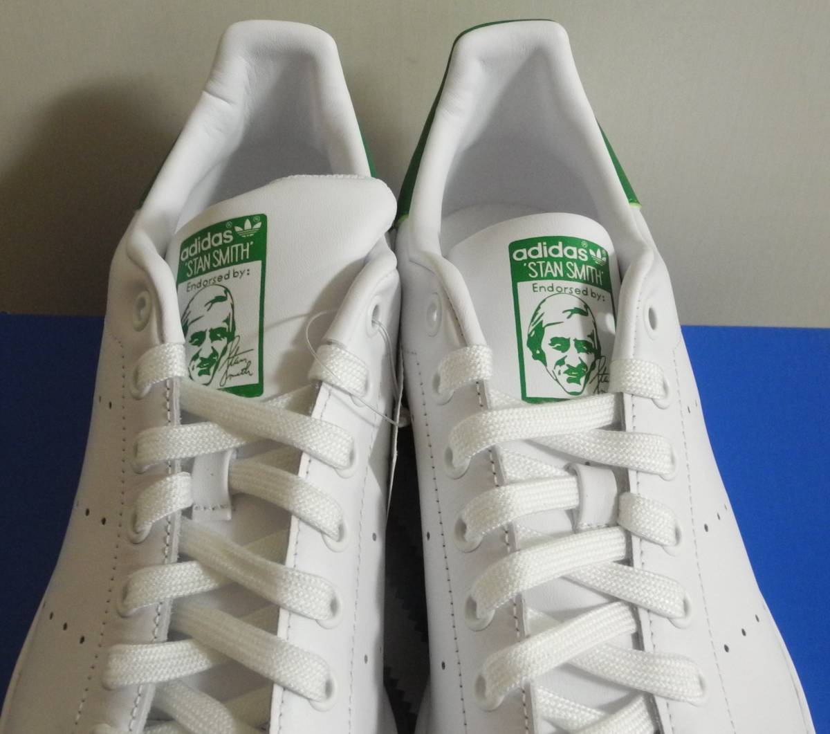 新品 スタンスミス 2019年製 JP27.5cm 白×緑 M20324 生産終了 天然皮革 adidas stansmith ホワイト×グリーン 本革 ABCマート 定番人気_画像4