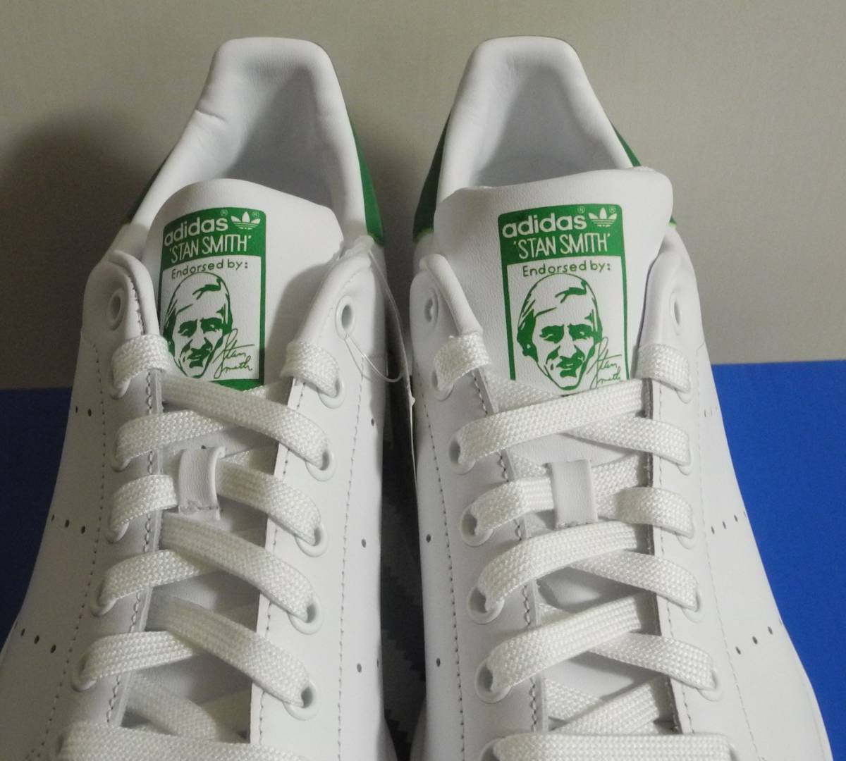 新品 スタンスミス 2019年製 JP27.5cm 白×緑 M20324 生産終了 天然皮革 adidas stansmith ホワイト×グリーン 本革 ABCマート 定番人気_画像4