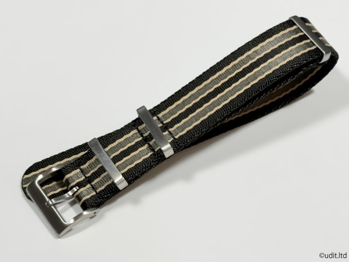 ラグ幅：22mm 高品質 NATO ストラップ ブラック グレー ベージュ ストライプ 腕時計ベルト ファブリック 時計用バンド ナイロンの画像1