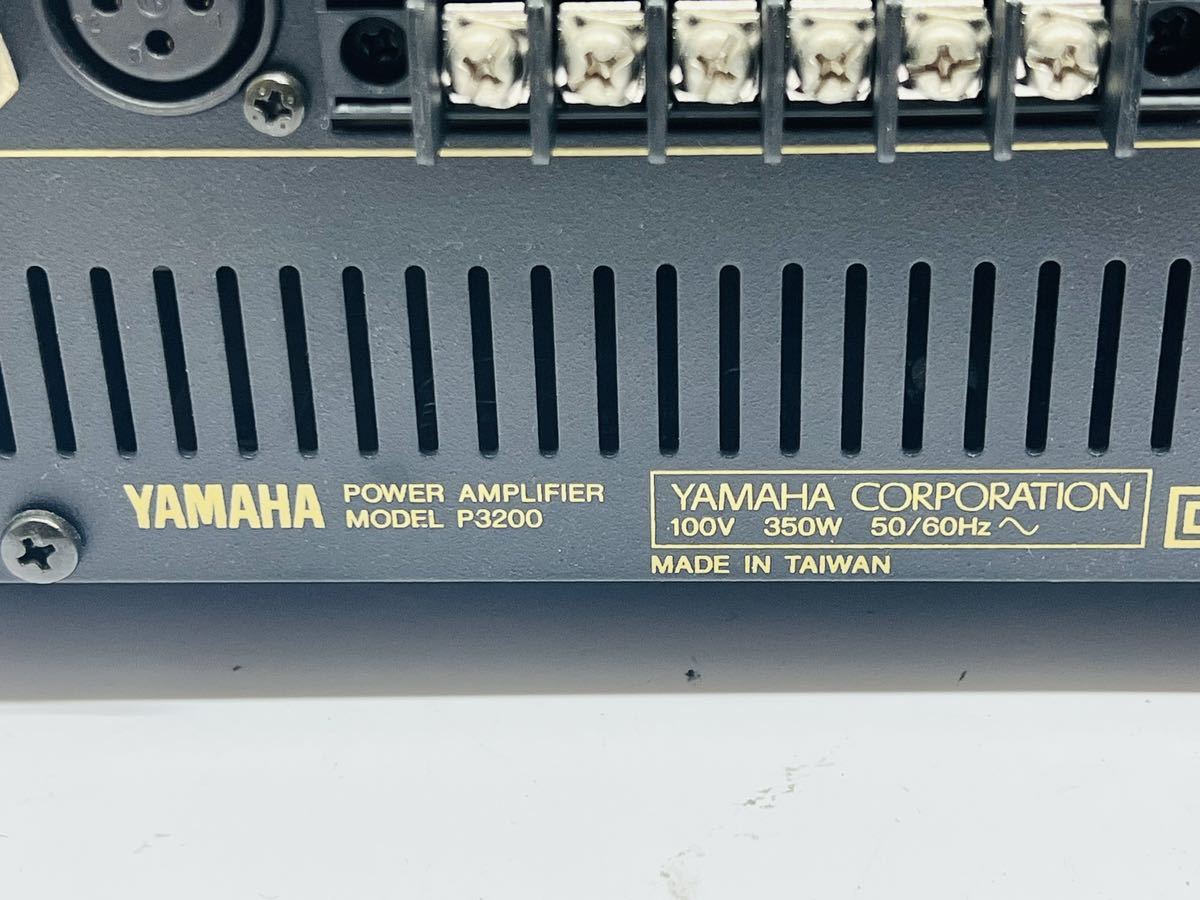 YAMAHA P3200 power amplifier ヤマハ パワーアンプ 業務用アンプ 音出し確認済み 現状品 管理番号12076_画像2
