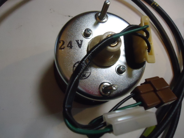 24V