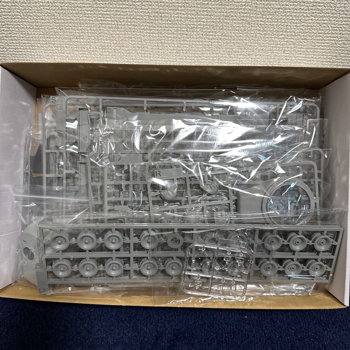 タコム 1/35 アメリカ軍 M46 パットン 中戦車 TKO2117 新品内袋未開封 （※外箱糊剥がれ有り）_画像4