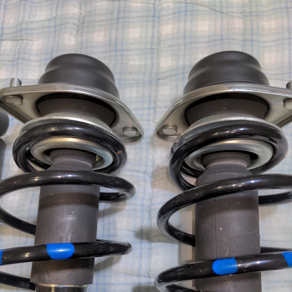 スズキSUZUKI DA17W エブリィワゴン純正品サスペンションセット スズキSUZUKI DA17W エブリィワゴン純正品サスペンションセット