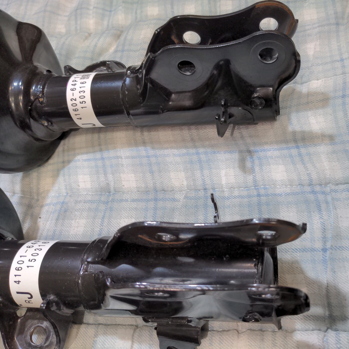 スズキSUZUKI DA17W エブリィワゴン純正品サスペンションセット スズキSUZUKI DA17W エブリィワゴン純正品サスペンションセット