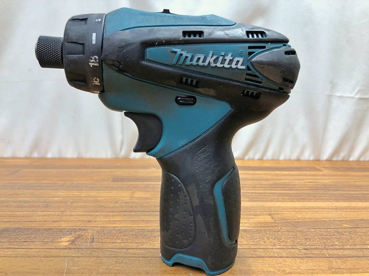 ※商品説明必読 完全不動品 ジャンク makita 充電式ドライバドリル DF030D 10.8V 0555729 管231216 FRA_画像1