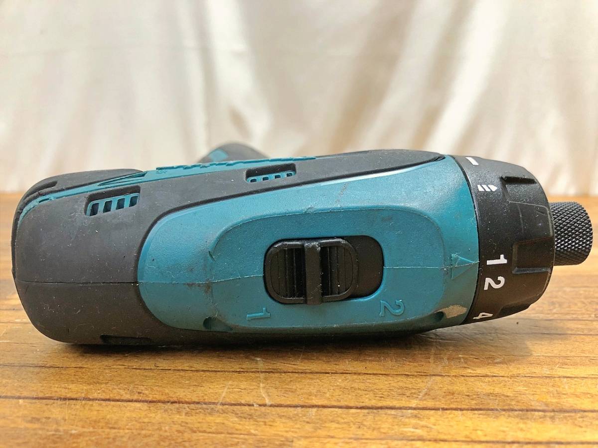 ※商品説明必読 完全不動品 ジャンク makita 充電式ドライバドリル DF030D 10.8V 0579142 管231216 FRA_画像5