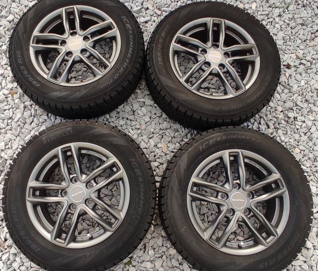 スタッドレス　195/65R15 2本セット②　Audi a3