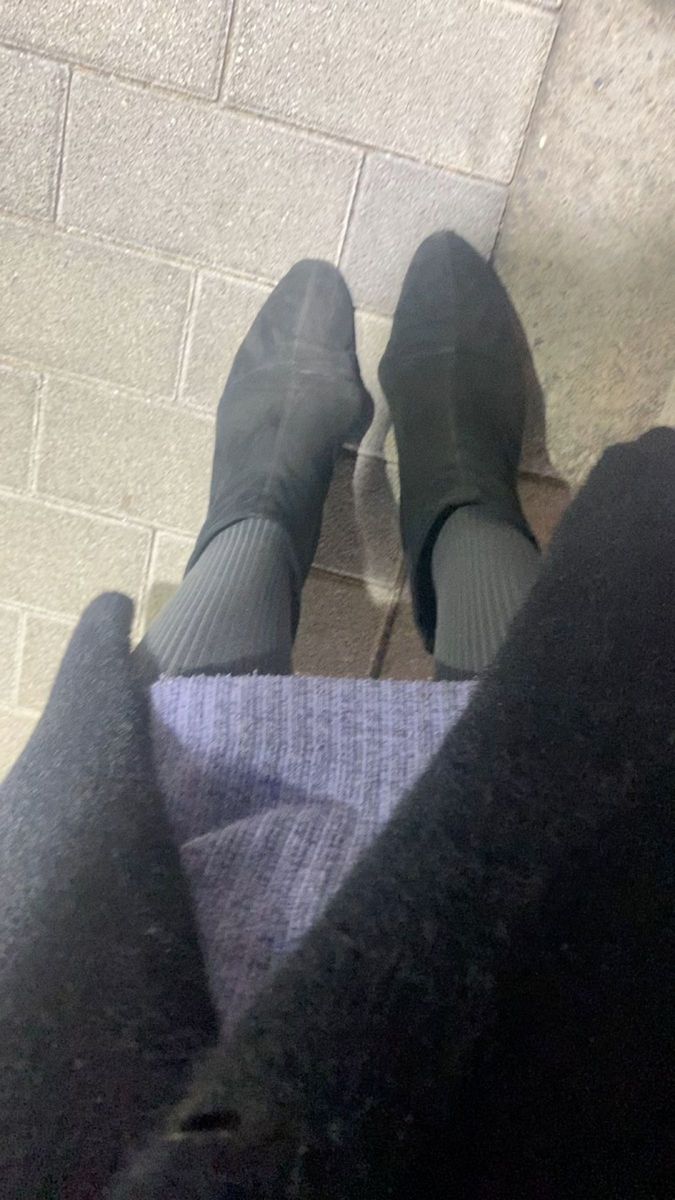 ZARA ゴールドヒールショートブーツ ブラック ブーティ 24.5cm 37 ヒールブーツ スウェード スエード 黒