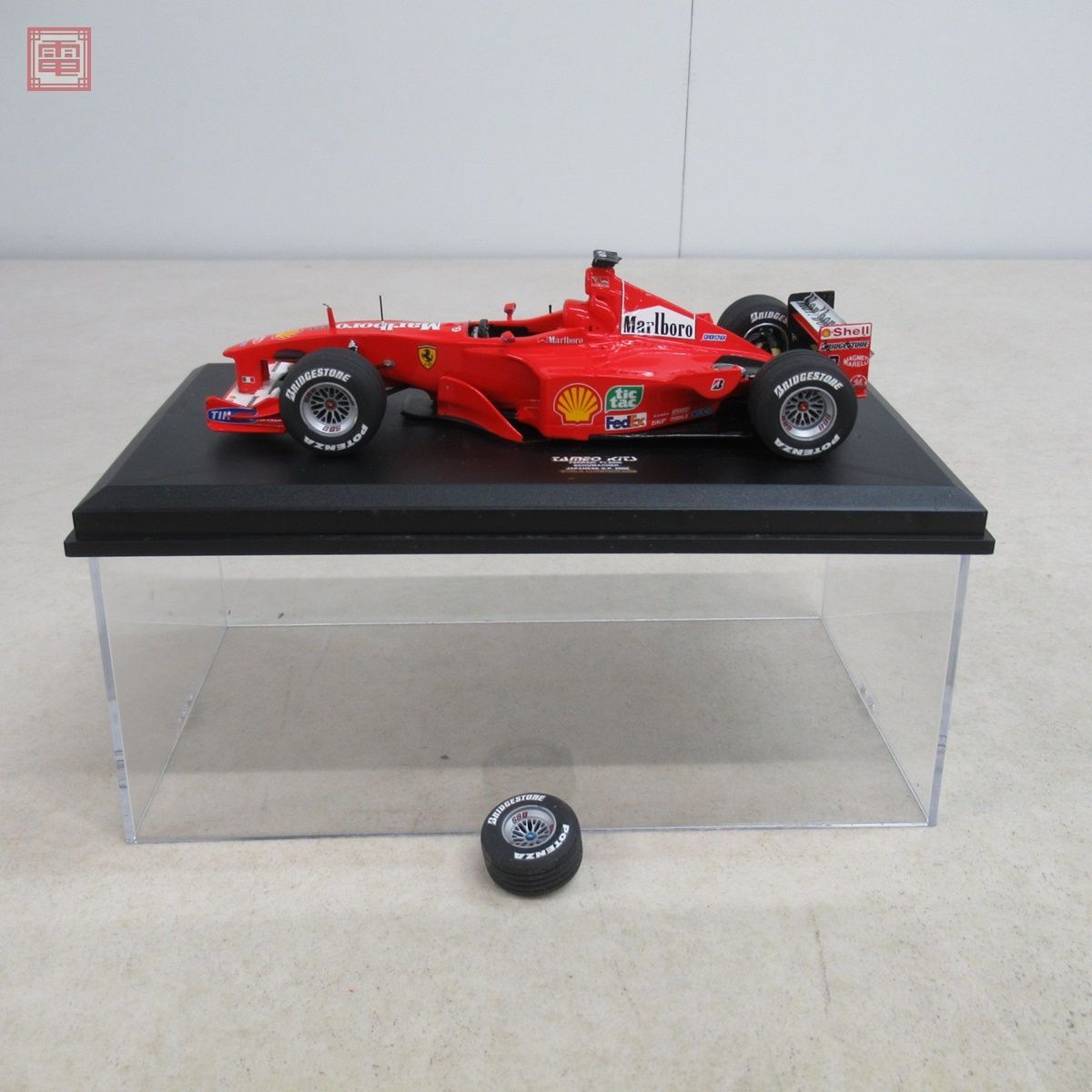 完成品 タメオ 1/24 フェラーリ F1 2000 日本GP 2000 M.シューマッハ 世界チャンピオン TAMEO Kits FERRARI 破損有 ジャンク【20_画像1