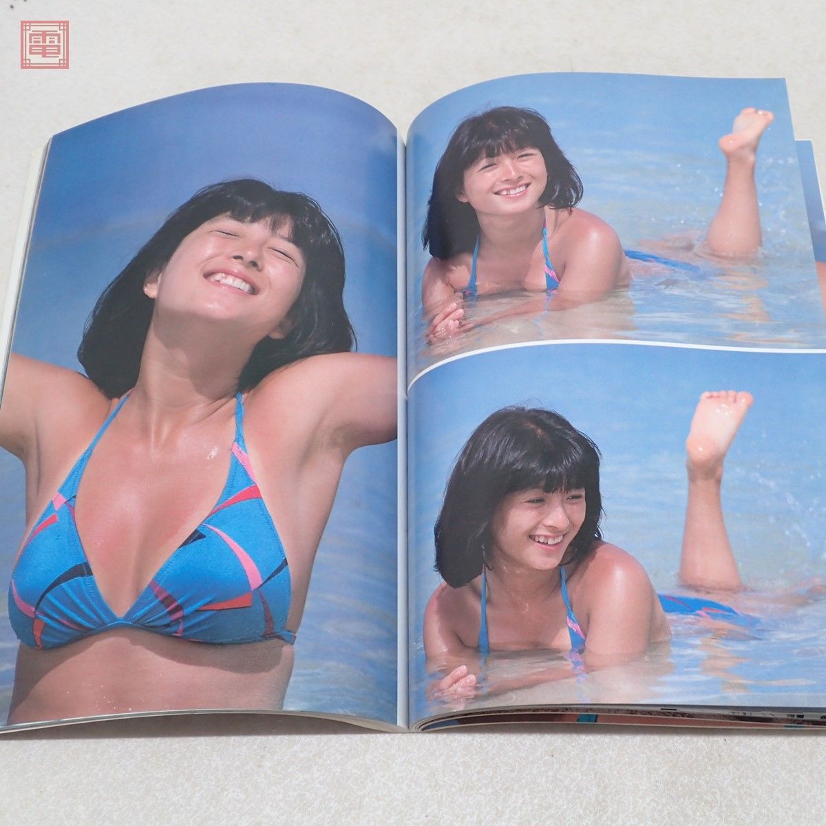 河合奈保子 写真集 さま〜ひろいん Naoko 昭和57年/1982年 初版 河合奈保子 写真集 さま〜ひろいん Naoko 昭和57年/1982年 初版