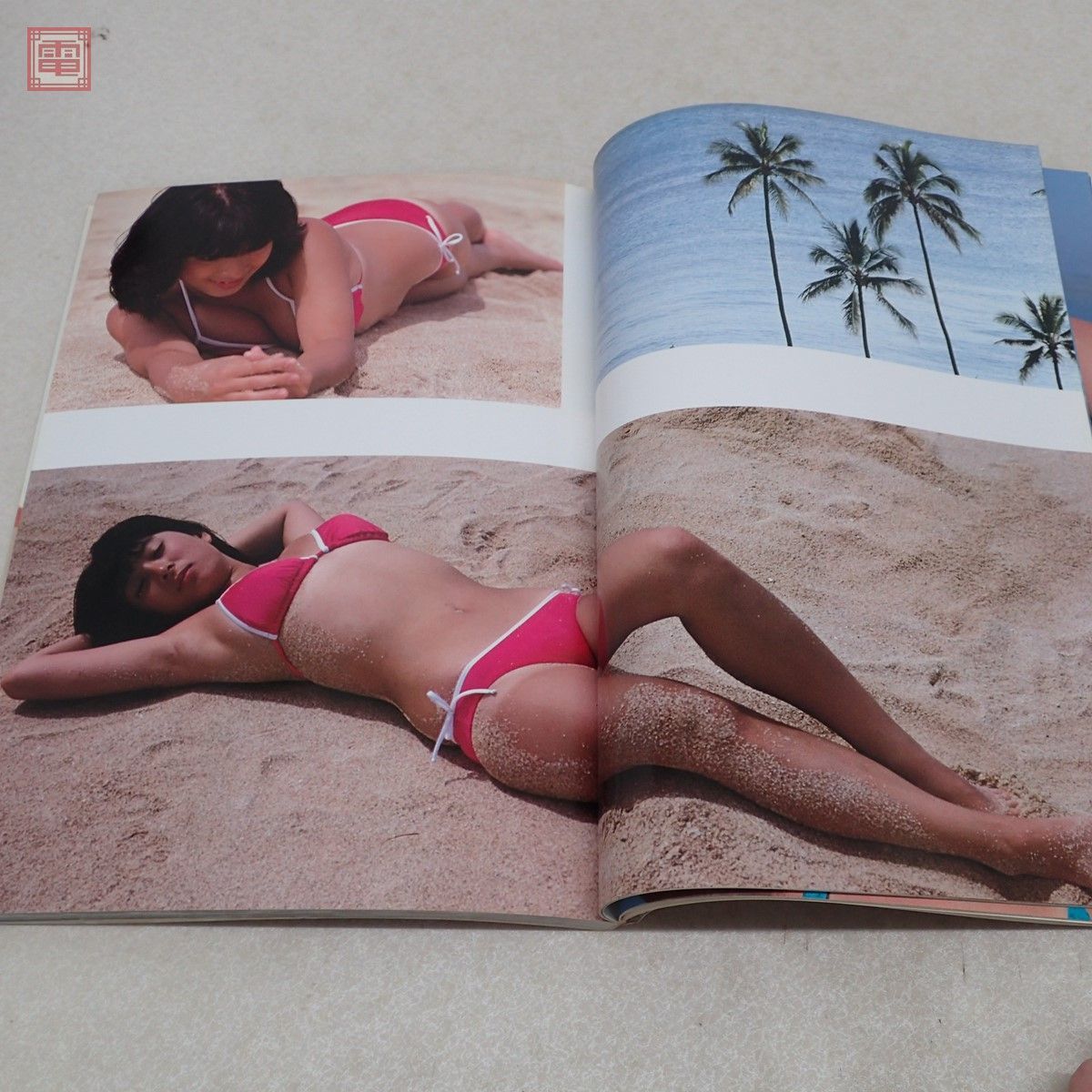 河合奈保子 写真集 さま〜ひろいん Naoko 昭和57年/1982年 初版 河合奈保子 写真集 さま〜ひろいん Naoko 昭和57年/1982年 初版